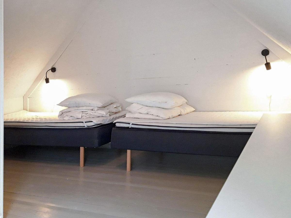 4 Person Holiday Home In Bandholm Bagian luar foto